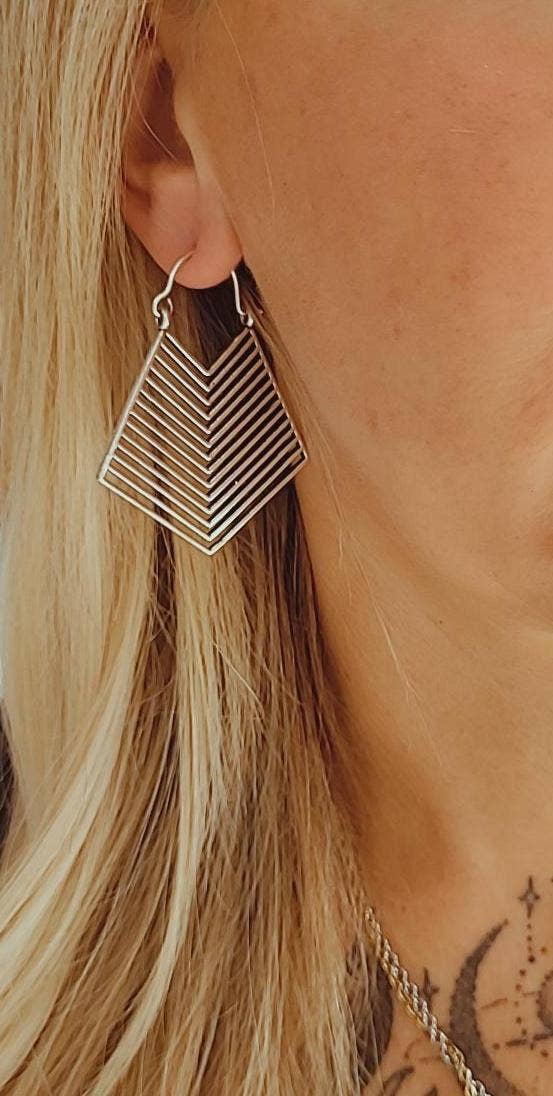 Laboheme – wholesale Dangle earrings – Silver detailed earrings / Art deco style / Aztex jewellery / Gift / Silver earrings / Tribal style / Bohemian jewellery0