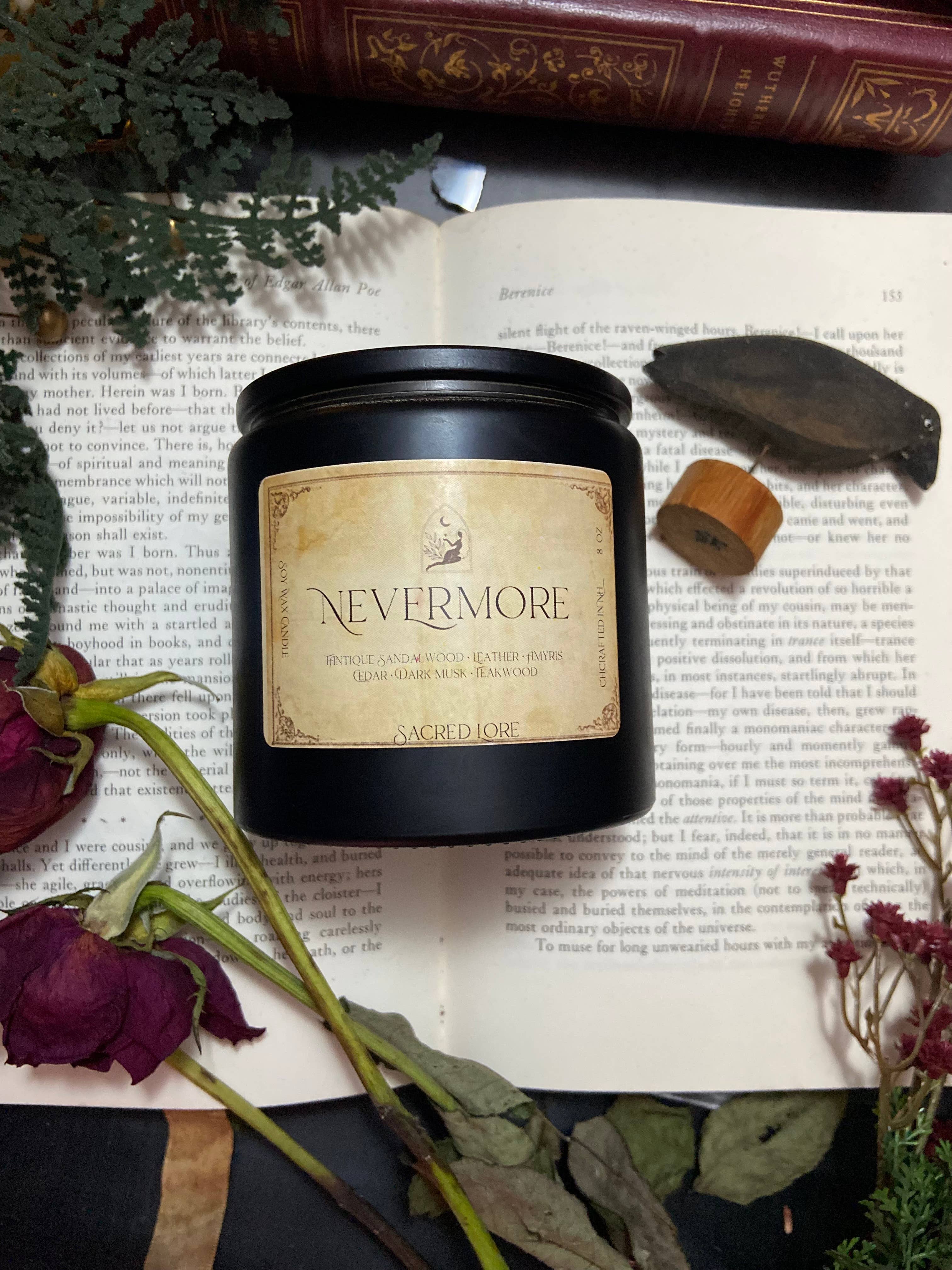 Sacred Lore – wholesale Burkljus – Nevermore ljus, litterärt ljus, Edgar Allen Poe, Bookish2