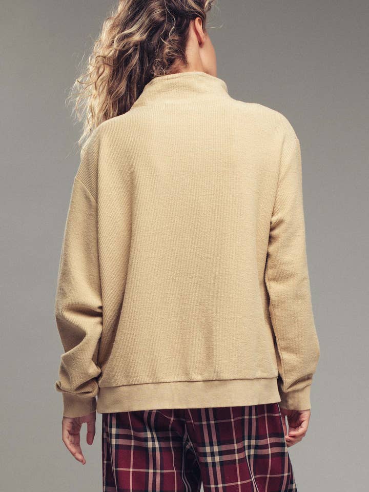 Urban Daizy - Wholesale Sweatshirt - Women's - Vintage Washed Quarter Zip Ribbed Sweatshirt7