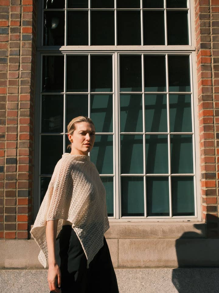 Shungo Alpaca Poncho for wholesale by Yanawara