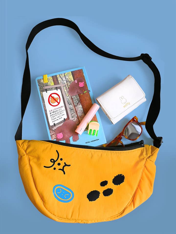 Sac Croissant "Bad-nana" pour la vente par Natali Koromoto