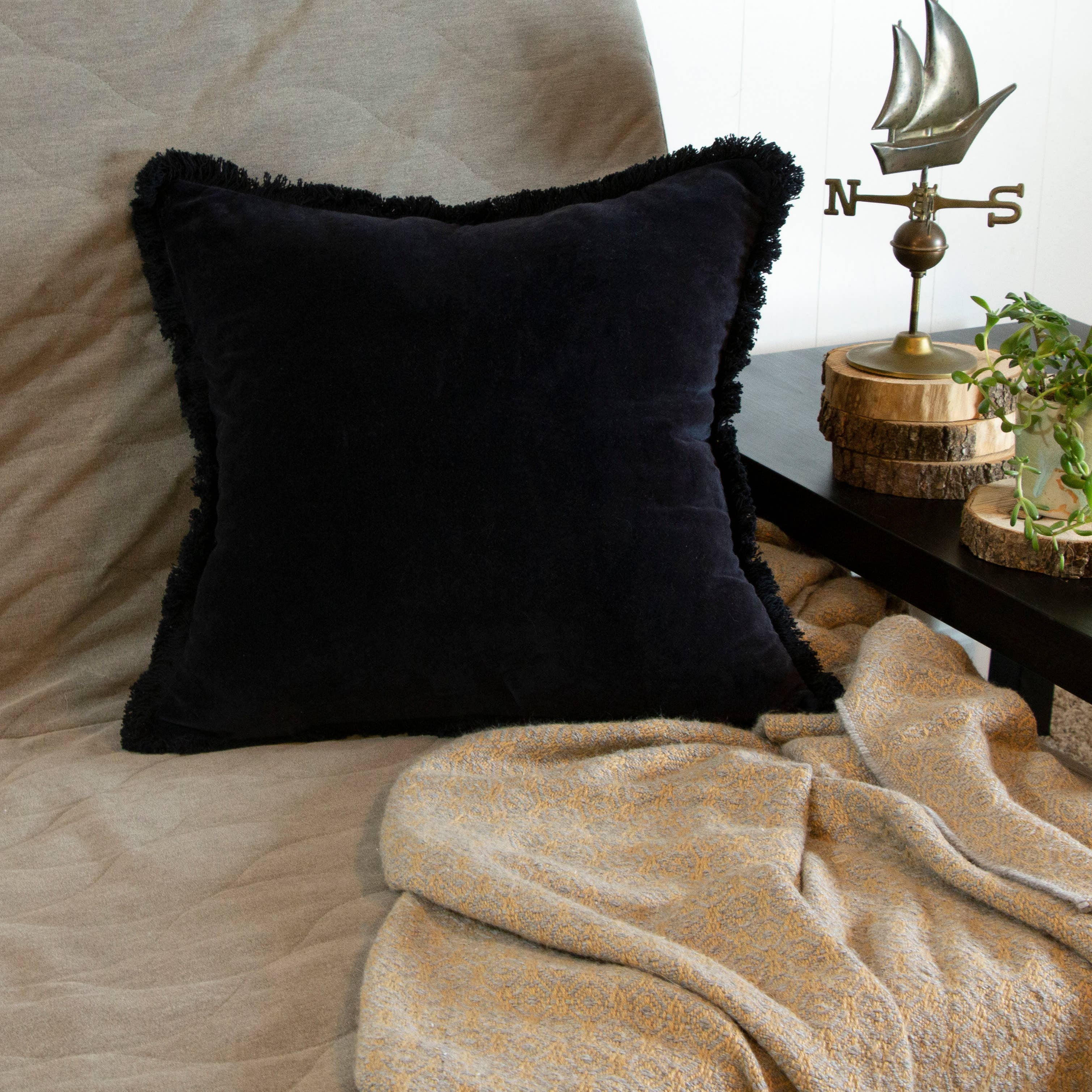 Baytown Textiles - Wholesale Decoratief kussen - Indigo Boho sierkussen met franjes