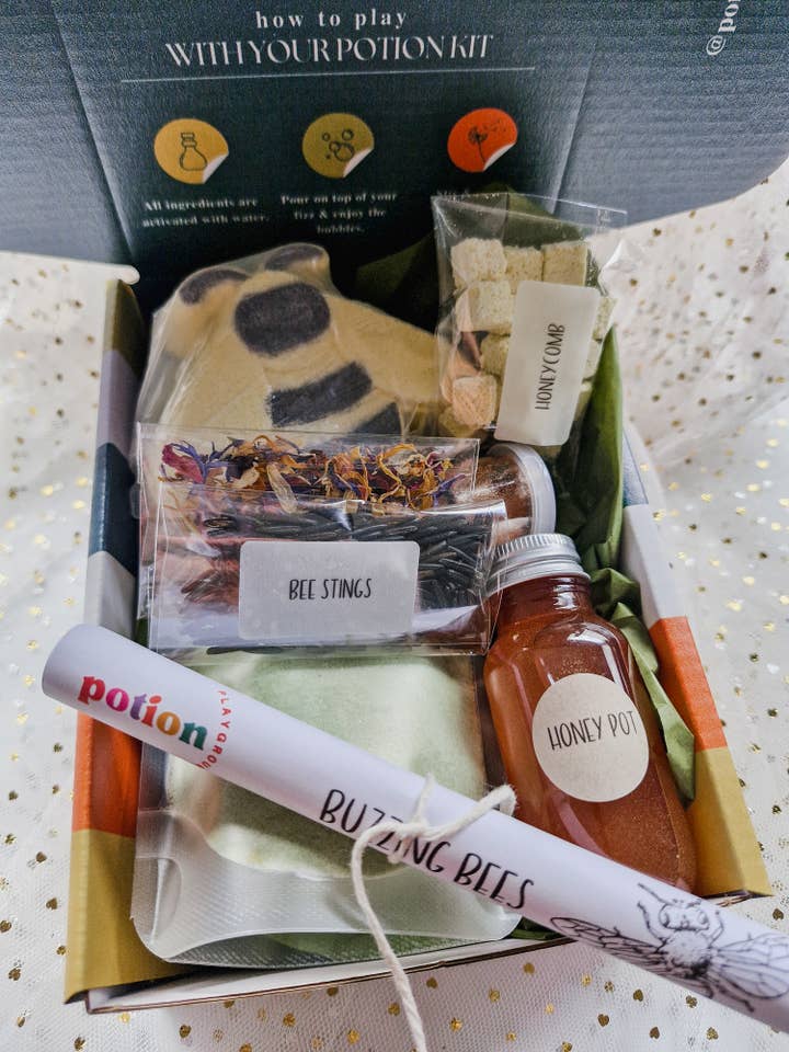 Dryckessats - Surrande Bi Tema för wholesale av Potion Playground