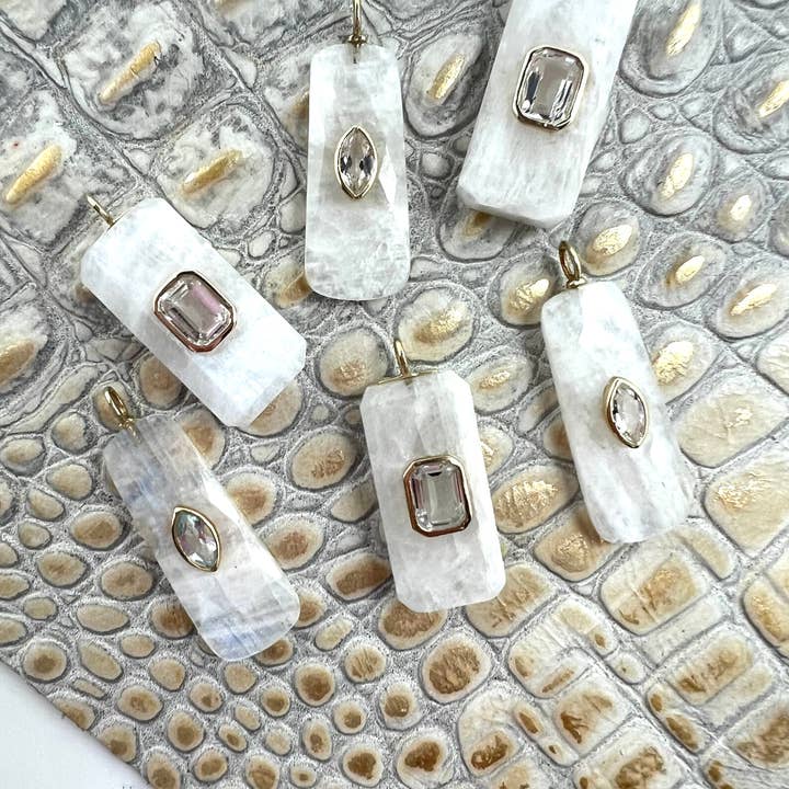 Stone Slice *Christmas for wholesale by Karli Buxton