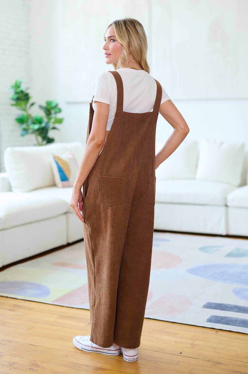 SM WARDROBE - Vendita all'ingrosso Salopette - Donna - SALOPETTE CLASSICA IN VELLUTO A COSTE MARRONE8