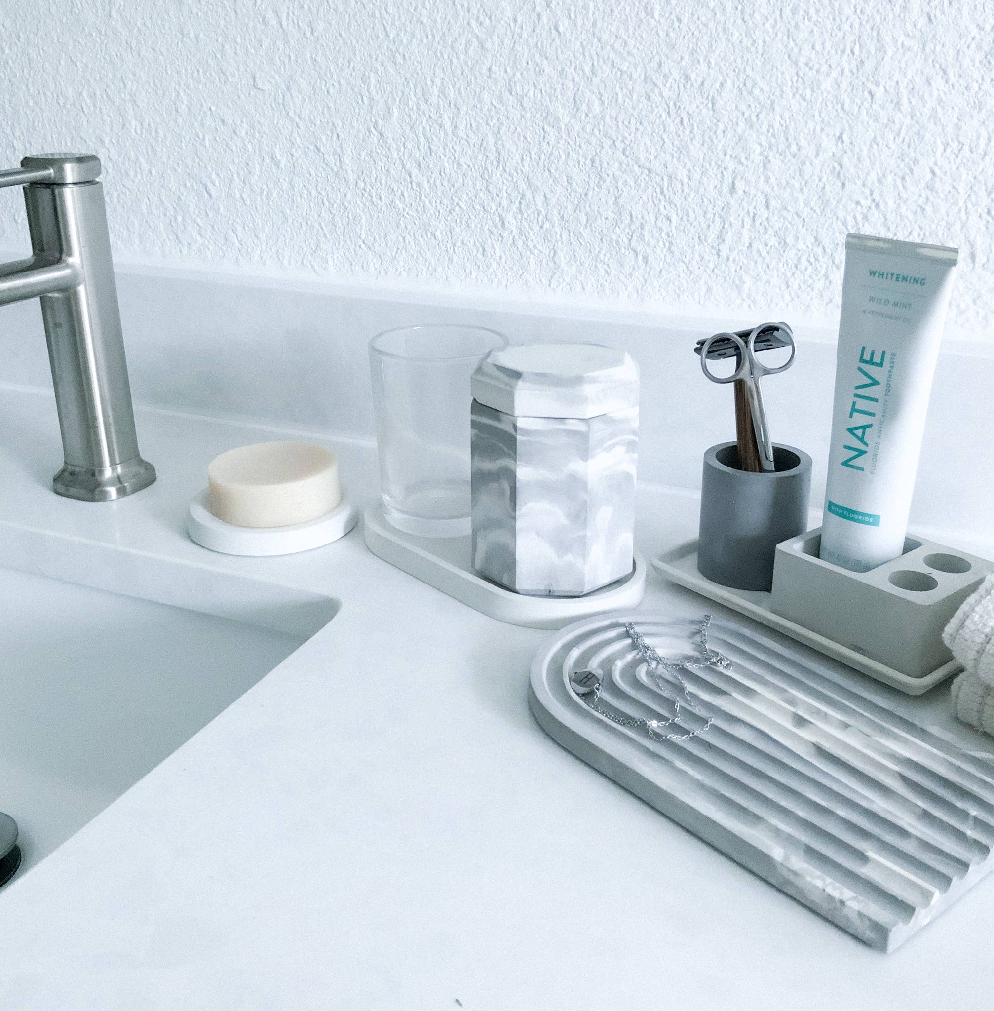 Left Corner Goods - Wholesale Decorative Tray - Gypsum Cement Oval Tray | candle tray | trinket tray modern5