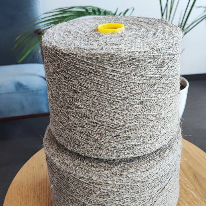Garn aus 100 % litauischem Hanf für den Großhandel von Natural Fiber