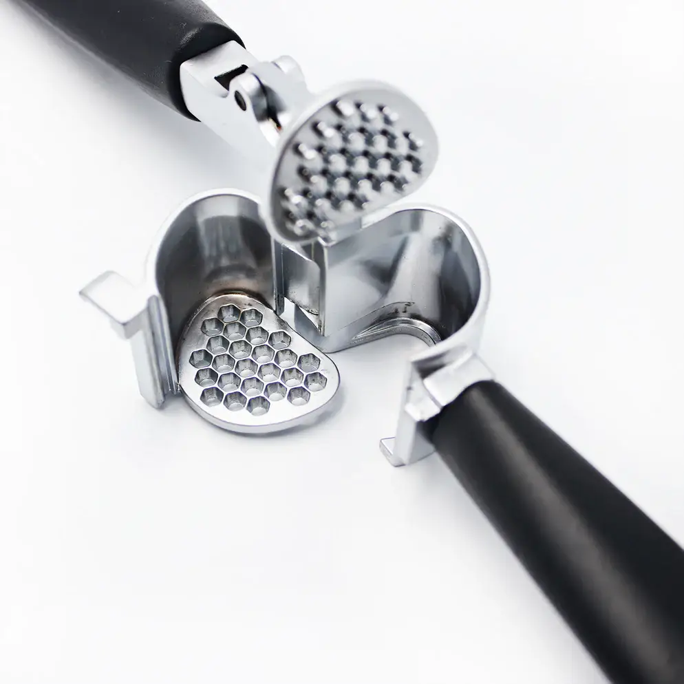 Gusto Inc - Wholesale Kitchen Tool/Gadget - The EZEE Garlic Press W/ Honeycomb Press Technology4