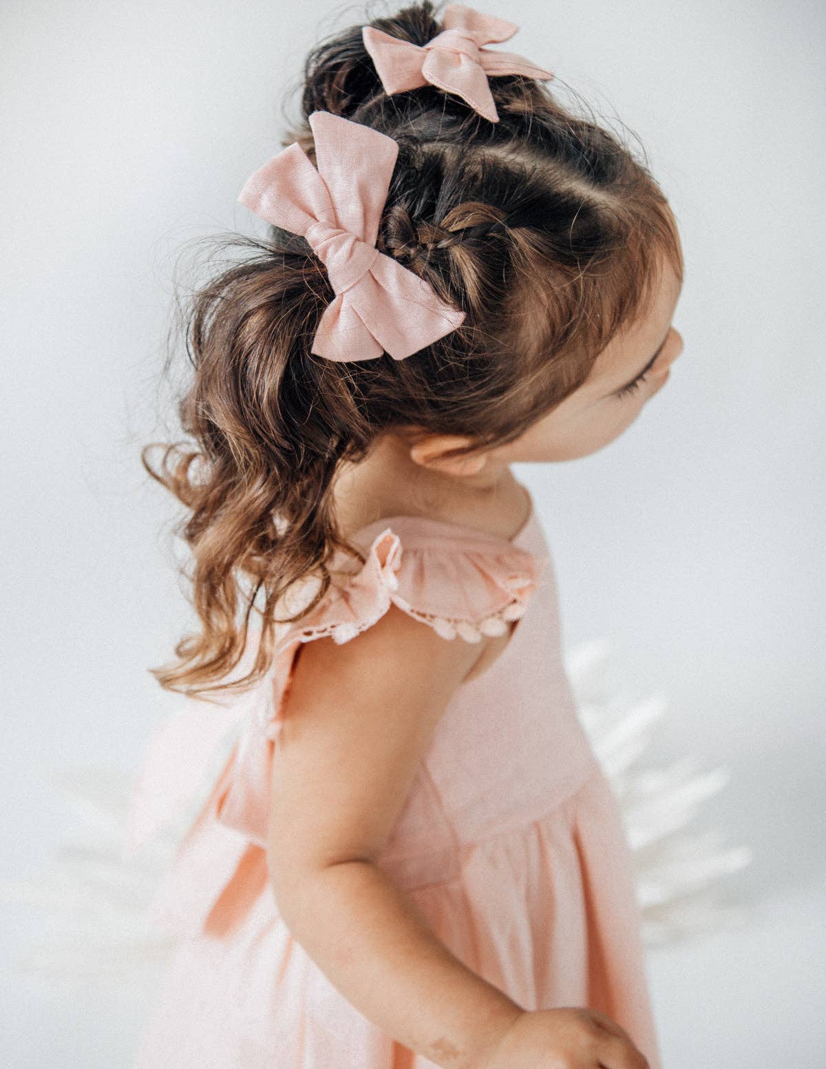 Karibou Kids - Wholesale Fashion Headband - Baby - Skylah Pinwheel Linen Bow Headband - Strawberry Shortcake1