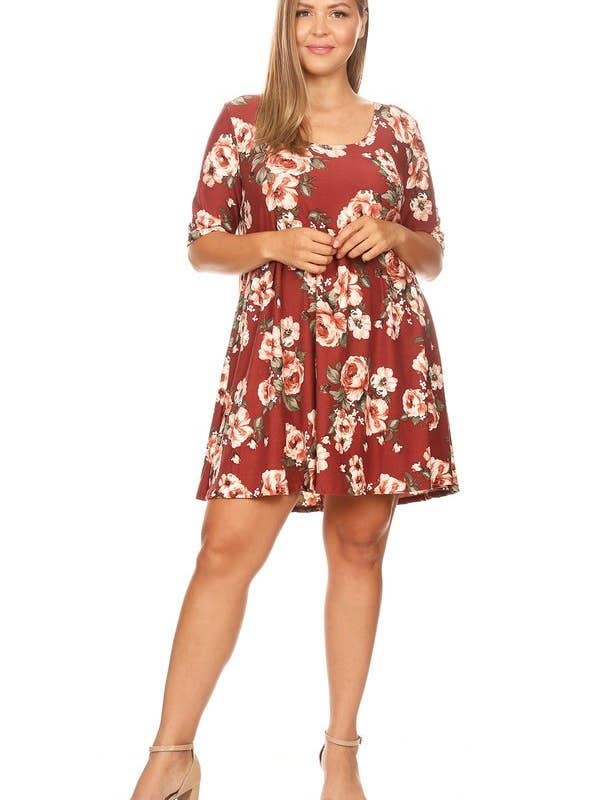 Plus Mørk Blomstret Børstet Swing Kjole for engroshandel hos VIBE Apparel Co
