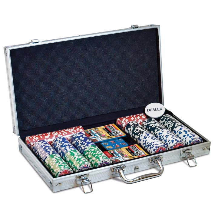 Masterpieces Puzzles - Wholesale Card Game - Route 66 300 Piece Poker Set