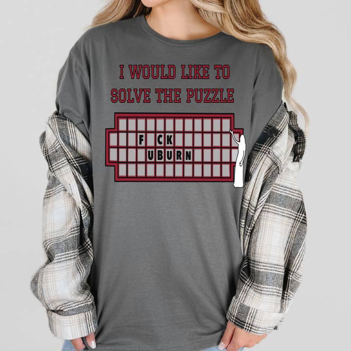 T-shirt femme rivalité Bama Auburn pour la vente par Top Knot Apparel