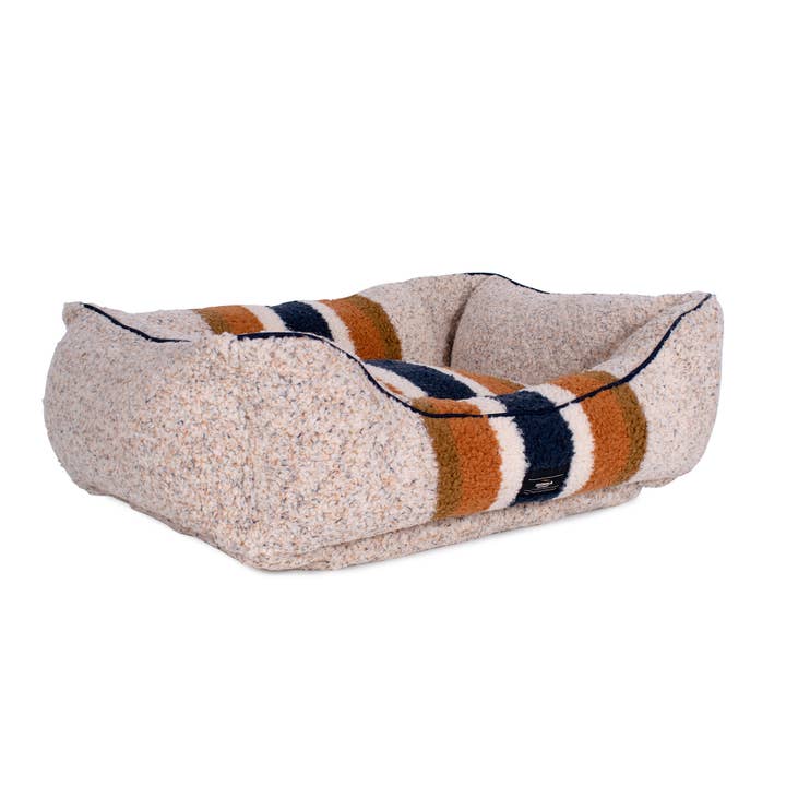 Carolina Pet Company - Wholesale Pet Bed - Dog - Shinola Pet Kuddle Bolster Style Dog Bed in Oatmeal