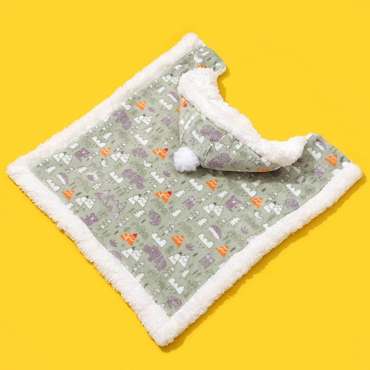 PAWPAWwholesale - Wholesale Pet Blanket - Cat/Dog - Pet Cape Blanket with Hood – Warm Winter Cloak_CWMM72780