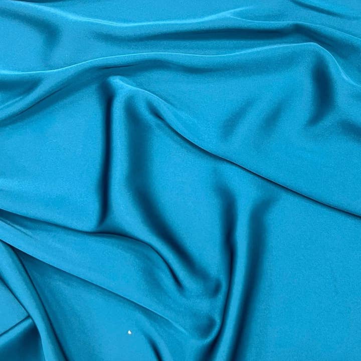 Hijab Collections - Wholesale Hijab – Women’s - Plain silky hijab3