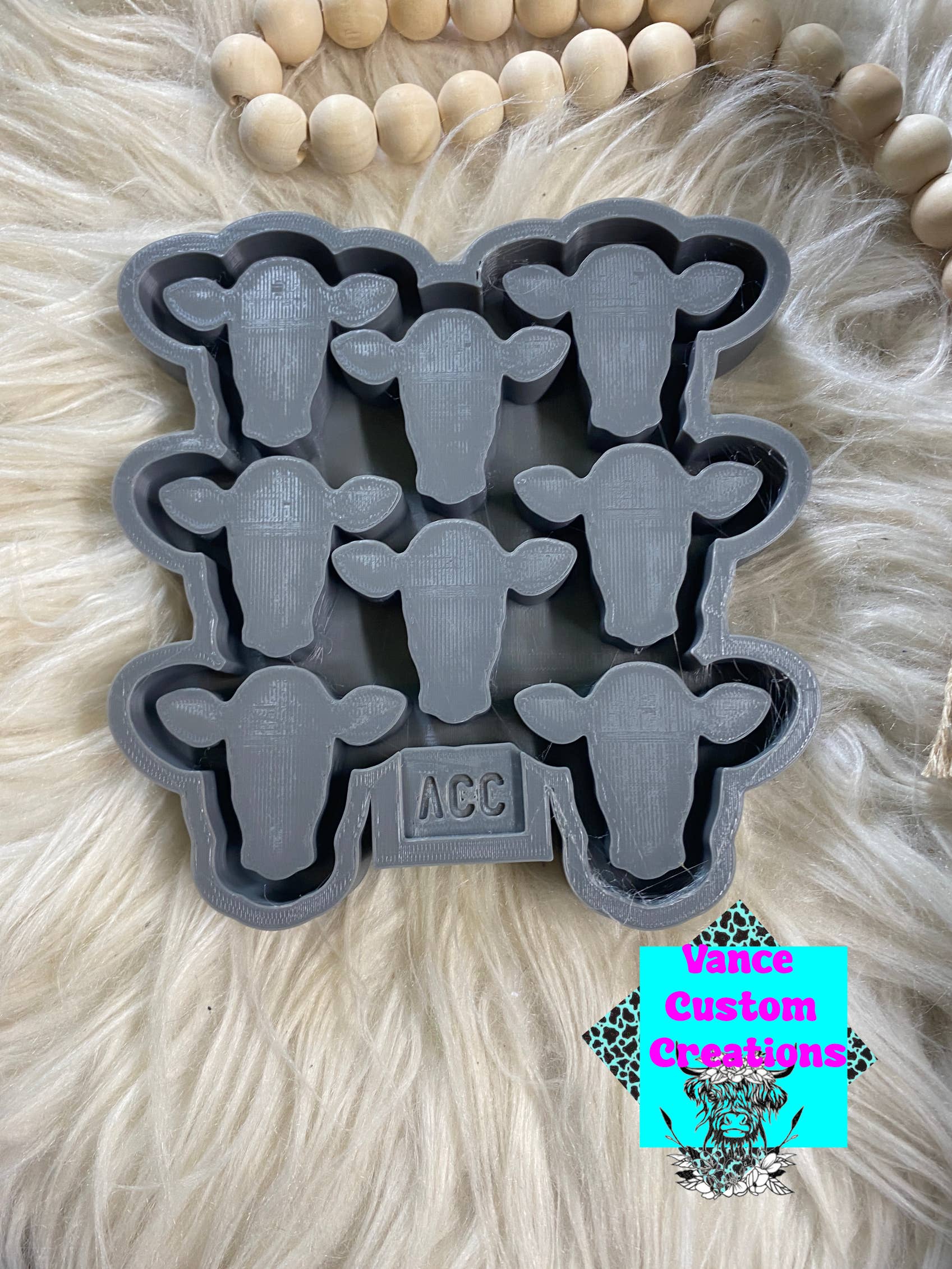 Vance Custom Creations - Wholesale Craft Supplies - Cow Head Wax Melt Mold