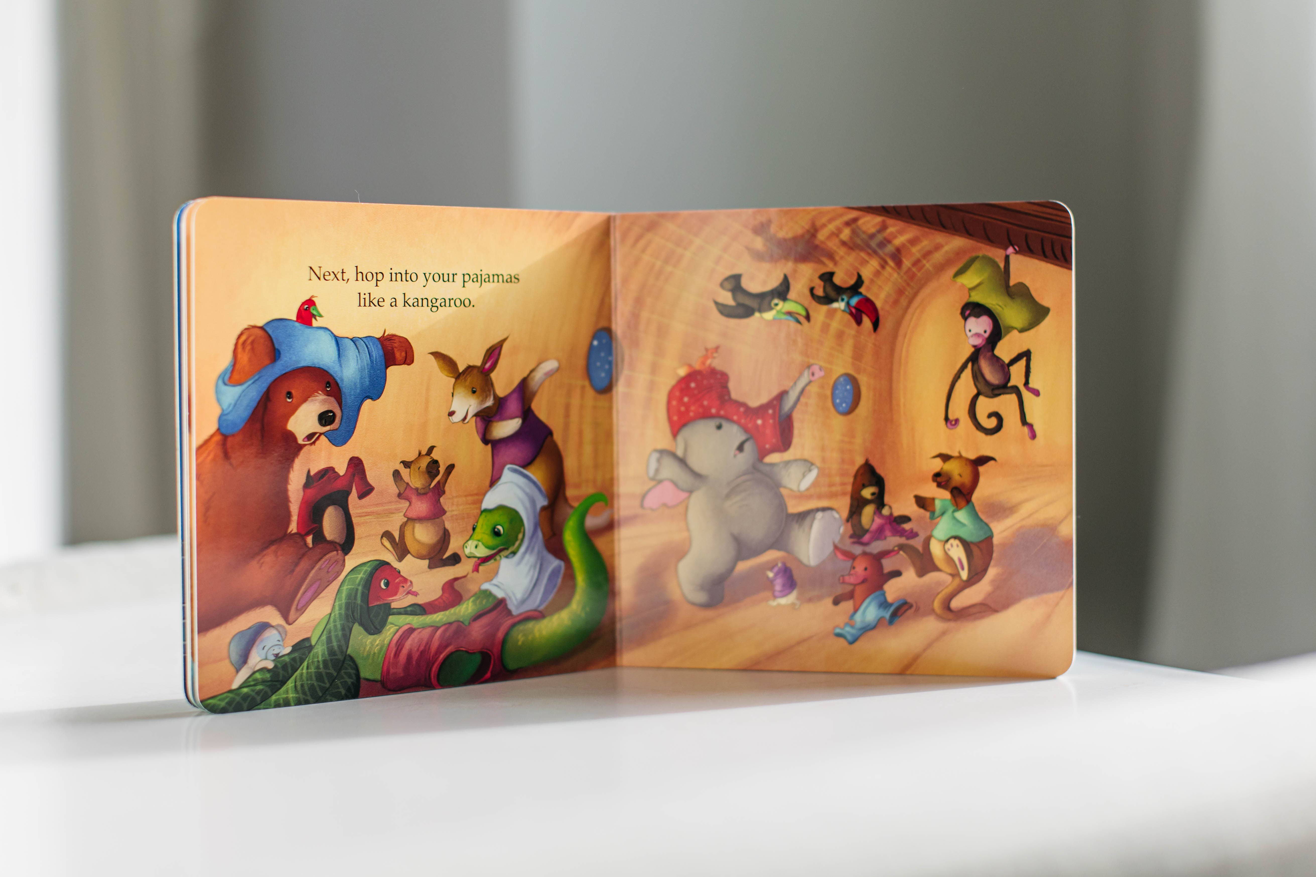 Harvest House Publishers Gift & Specialty Books - Wholesale Baby & Toddler Book (0-2) - Bedtime on Noah's Ark4