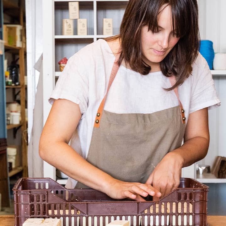 Daki saboaria artesanal - Wholesale Bar Soap - Olive Oil Soap with Ginger and Aloe Vera2