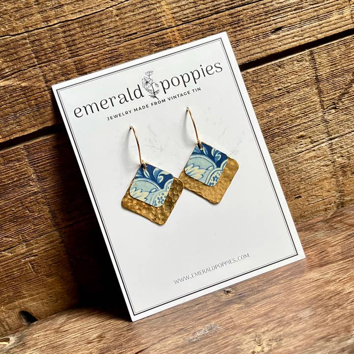 Schichten auf Santorin für den Großhandel von Emerald Poppies