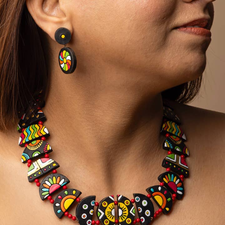 House of Kraft Jewelry & Accessories – wholesale Jewellery set – Celestial Jewelry Set | Clay Jewelry | Half Moon Jewelry6