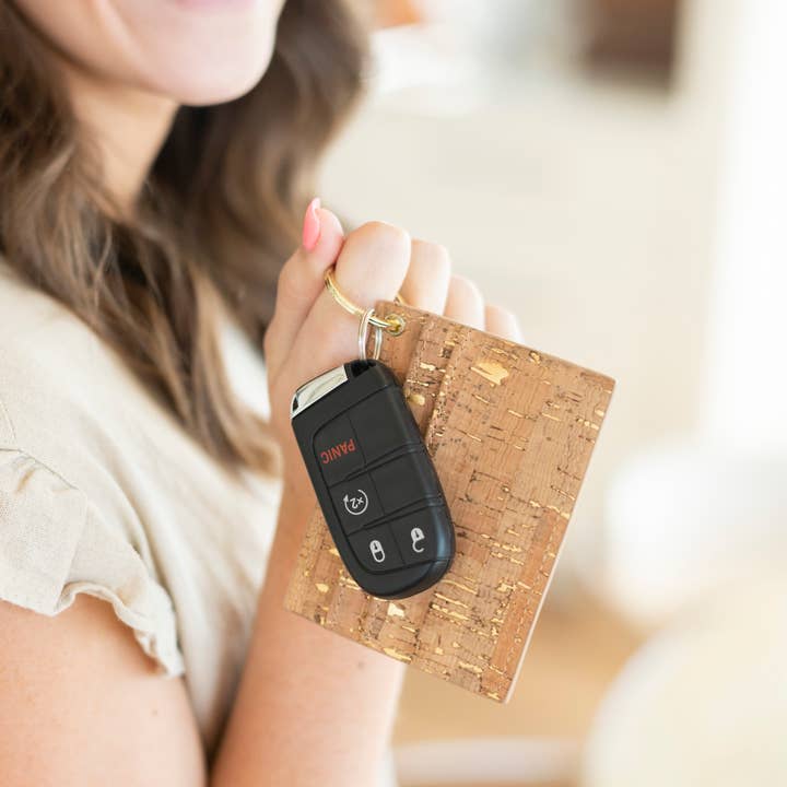 Viv&Lou - Wholesale Wallet - Women's - Cork Wallet with Wristlet Strap4