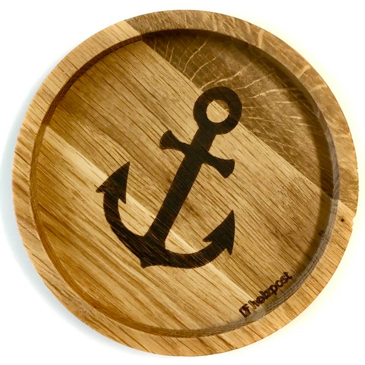 Oak coaster “anchor” for wholesale by holzpost GmbH