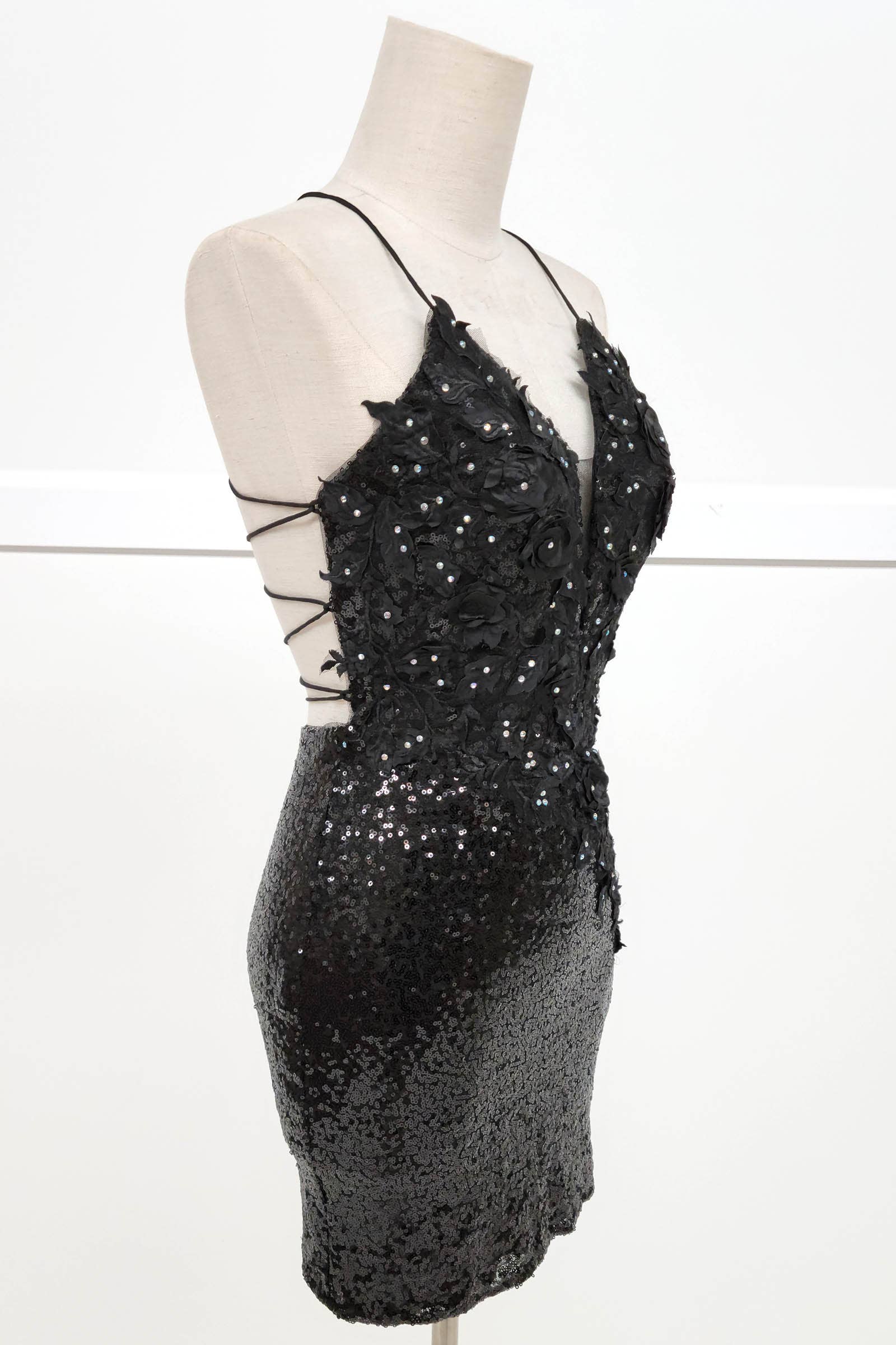 Chicas - Wholesale Jurk - Dames - Bodycon pailletten mini-jurk met bloemen en bandjes C80720