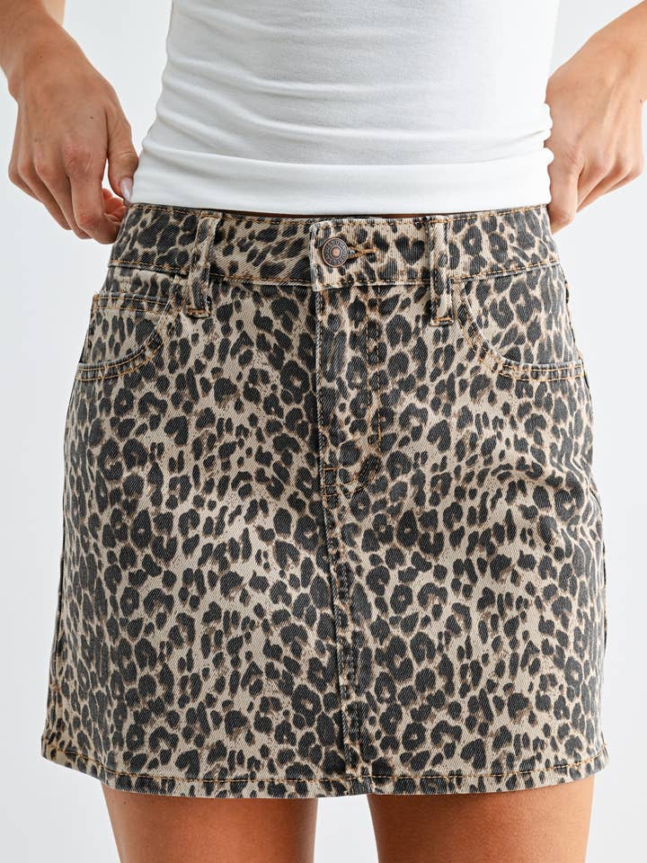 JK386 - LEOPARD - Mikrokjol med slits för wholesale av Just USA Jeans