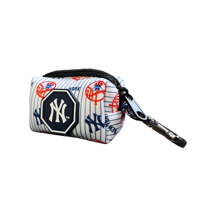 New York Yankees x Fresh Pawz - Waste Bag Holder for wholesale by Fresh Pawz