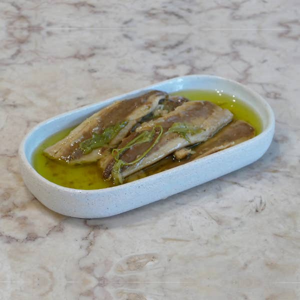 Miss Can by Tin2Table - Wholesale Tinned Fish - HORSE MACKEREL FILLETS IN OLIVE OIL, GARLIC AND PARSLEY3
