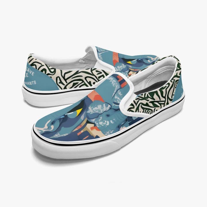 Sauvez les éléphants - Sliders en toile de couleur pembe pour la vente par Alma