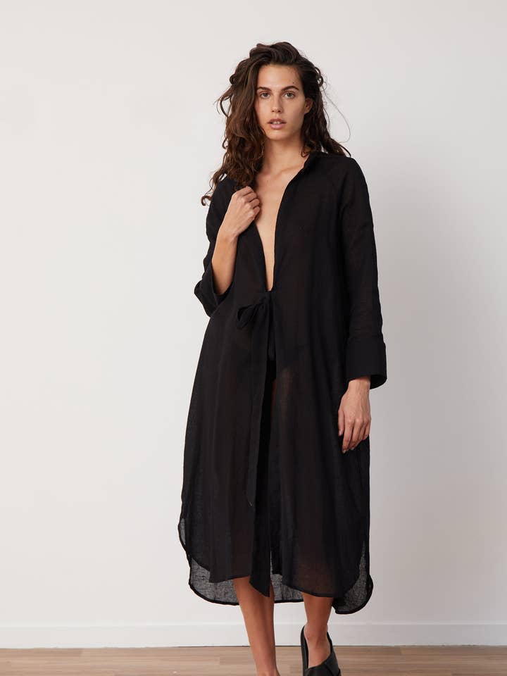 Abito chemisier Rae - Nero per la vendita all'ingrosso da parte di BEFORE ANYONE ELSE