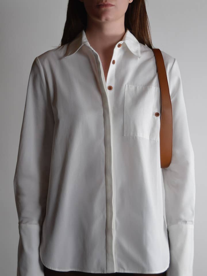 KENNEDY-SKJORTAN PUDER för wholesale av The Garde