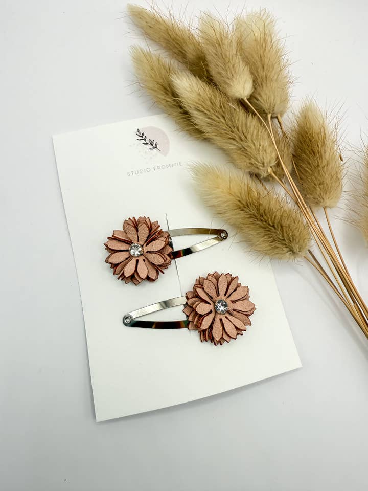 Set of hairpins - Autumn 05 for wholesale by Studio Frommie