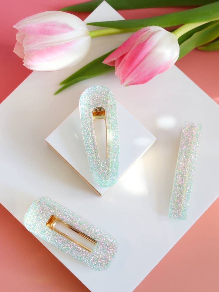 Green Vaiana hair clip for wholesale by CG Home