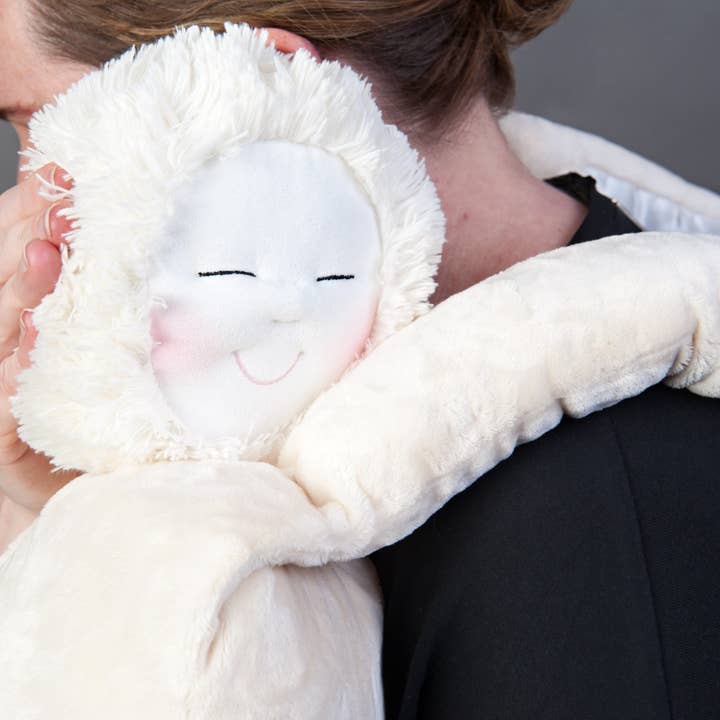 Ravencourt Living – Peluche - Crianças e bebés por atacado – Boneca companheira sensorial para demência HUG by LLaugh