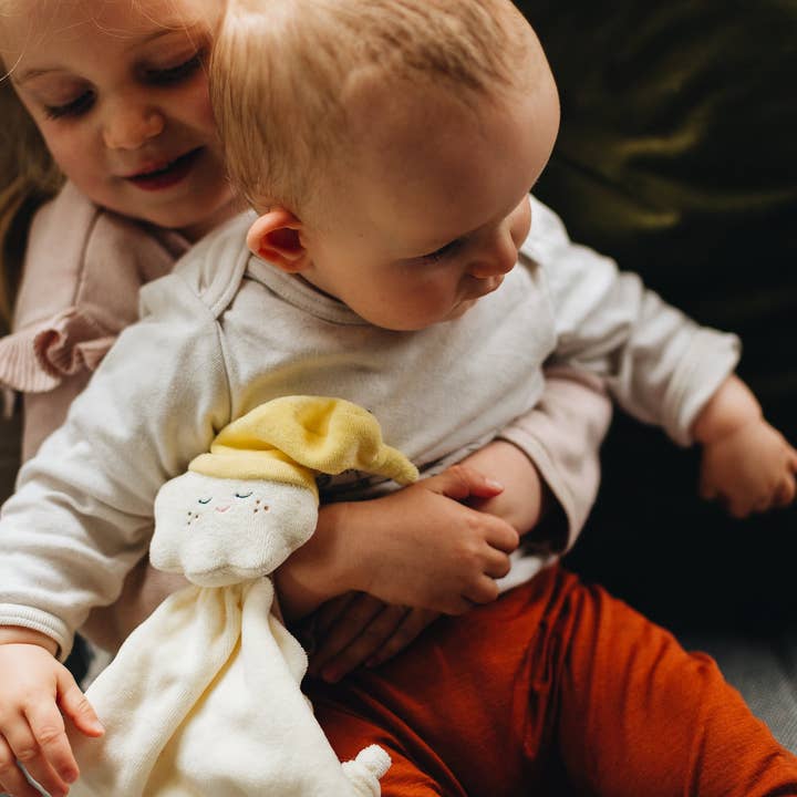 The Kiss Co - Wholesale Security/cuddle blanket – Baby - Cuddle Cuddly - Organic Cotton Comforter6