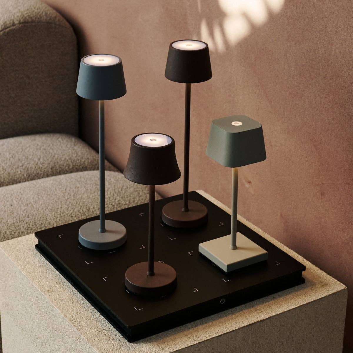 Tavellio - Wholesale Charging Cable - Amstel Station Professional Wireless Charging Station with 4 Charging Ports | Easy & Functional with Qi-Technology9