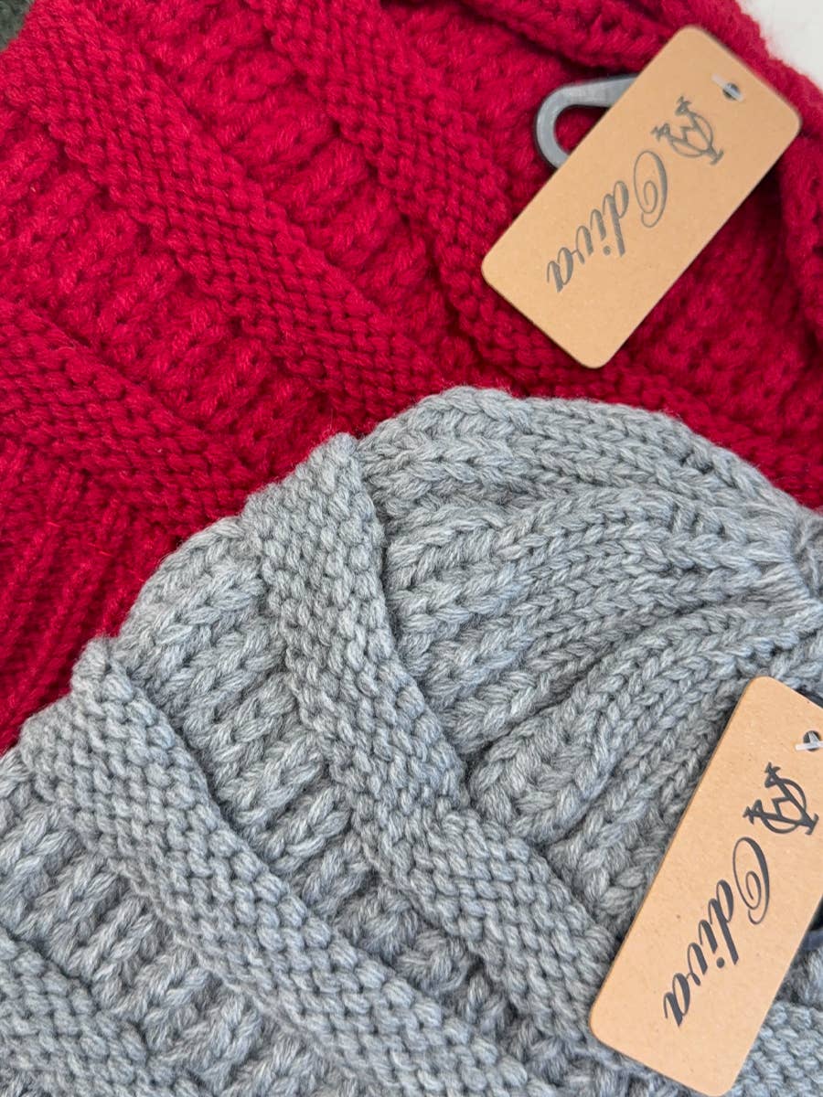 assorti Bonnets en maille côtelée pour queue de cheval en vente sur Faire13