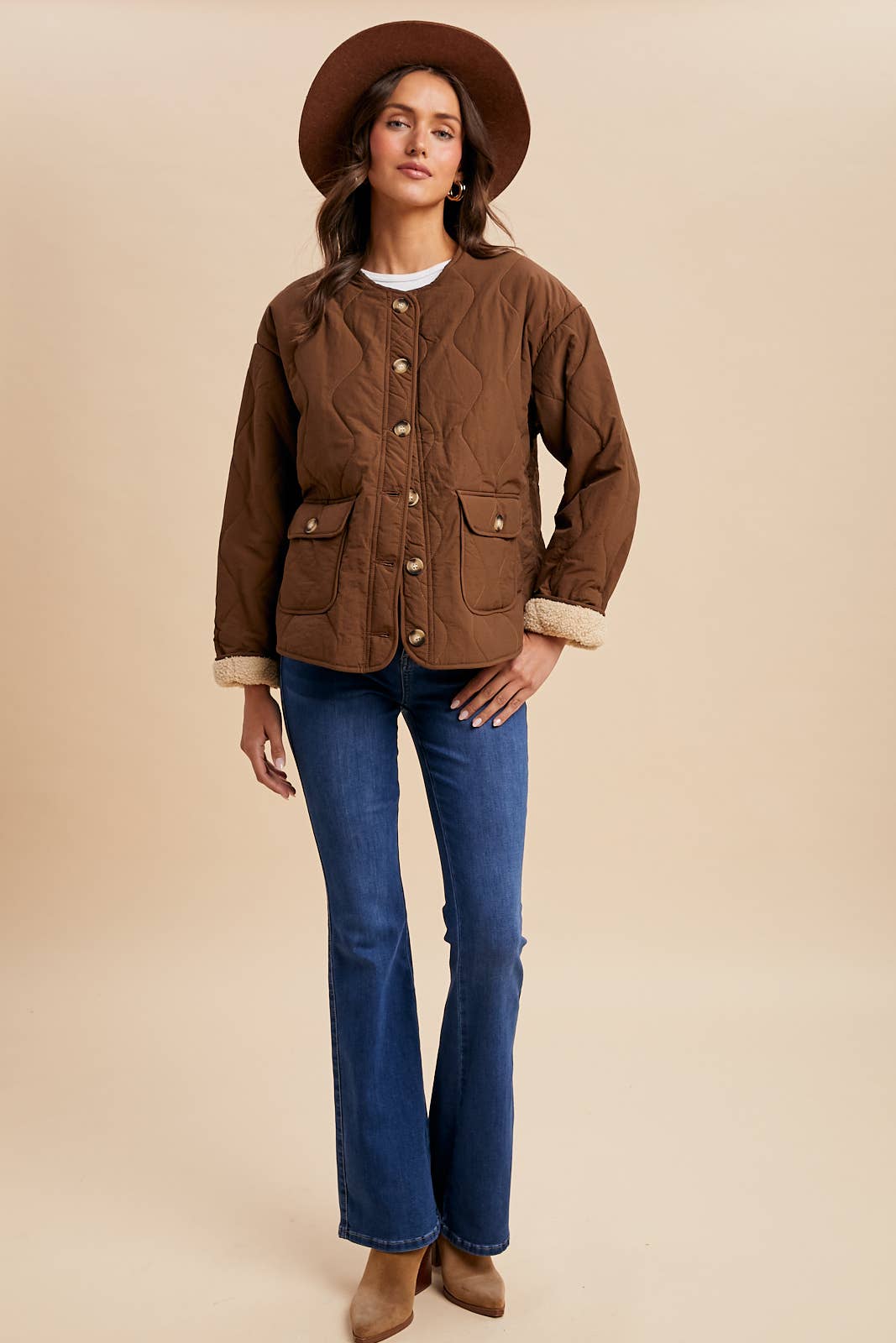 In Loom – Großhandel Pufferjacke – Damen – GESTEPPTE PUFFERJACKE MIT SHERPA-FUTTER3