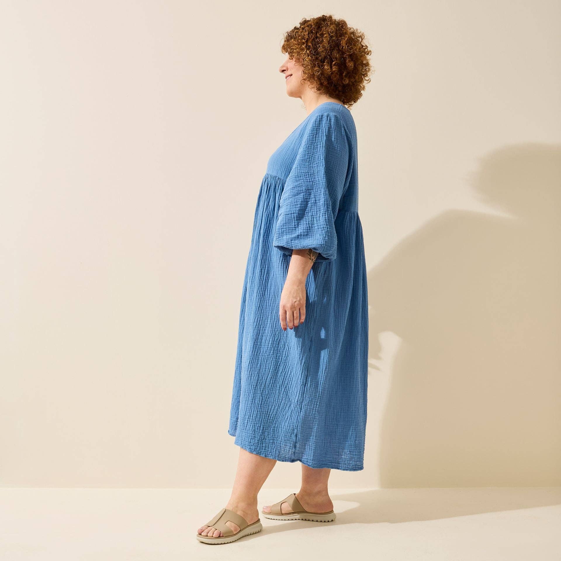 Gabylou - Wholesale Sandals - Women's - Wide adjustable foot mules H - Model Emy18