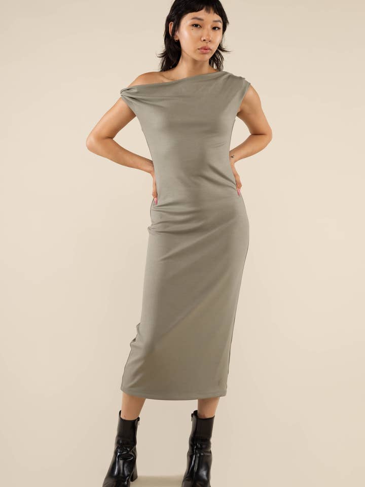 NLT - Wholesale Dress - Women's - Ira Twist Off Shoulder Midi Dress