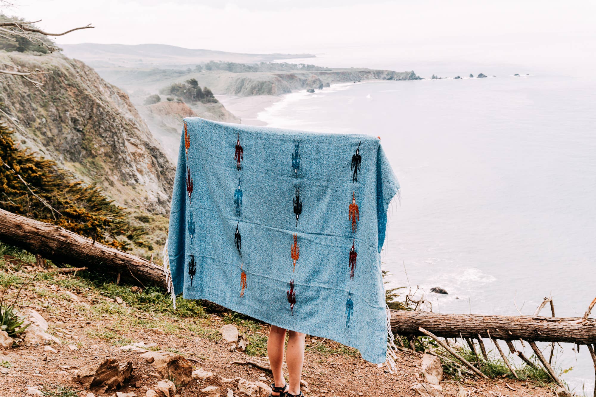 West Path - Wholesale Throw blanket - Sky Blue Baja Thunderbird Blanket