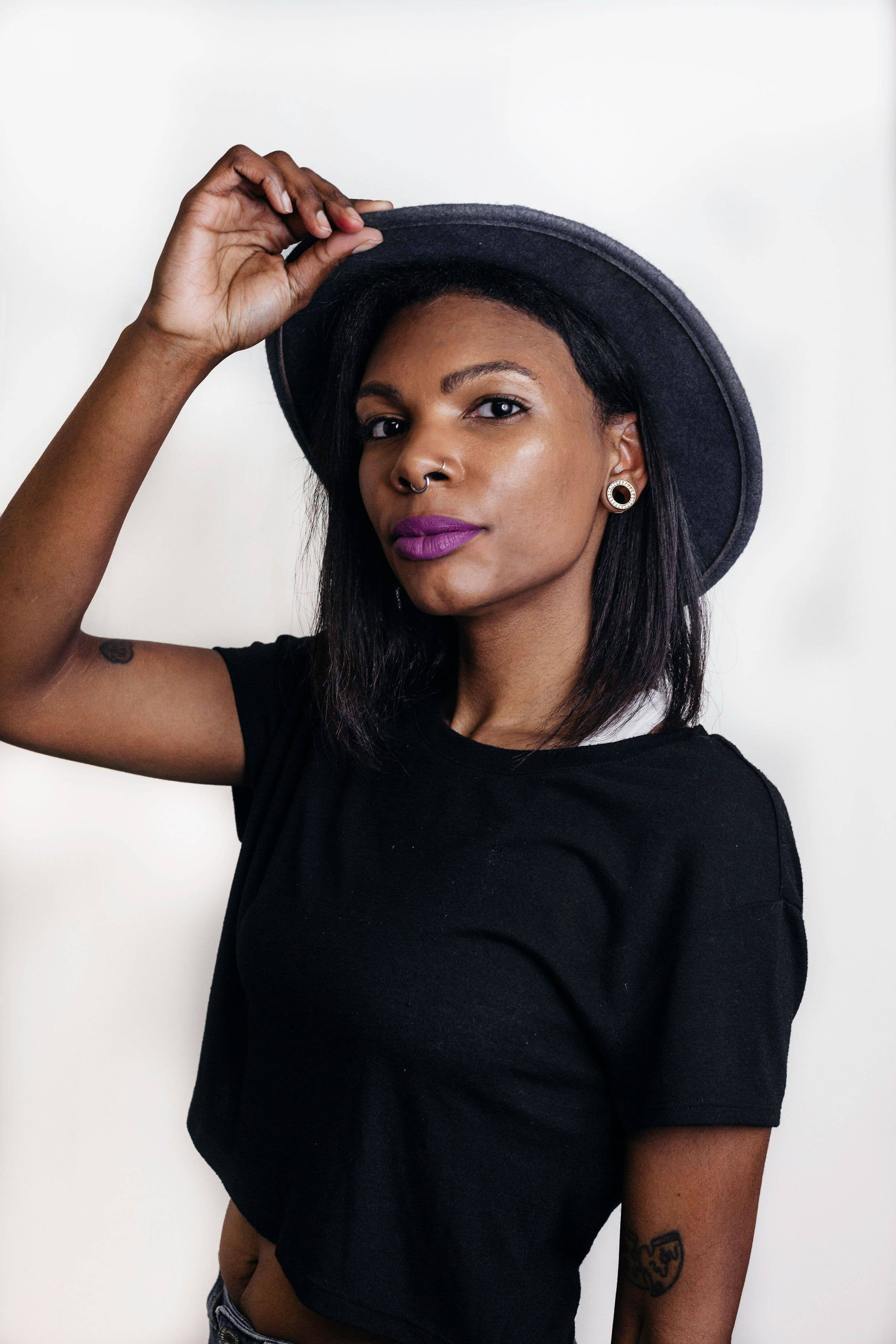 Nasty Woman Cosmetics – Batom por atacado – Poder para o roxo4