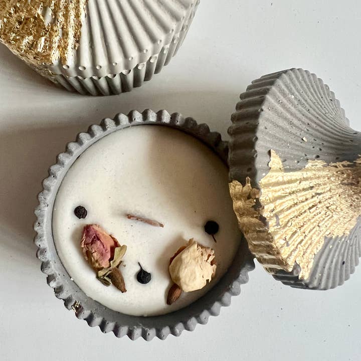 Koncretosa - Wholesale Jar/Filled Candle - Nina Gold Candle3