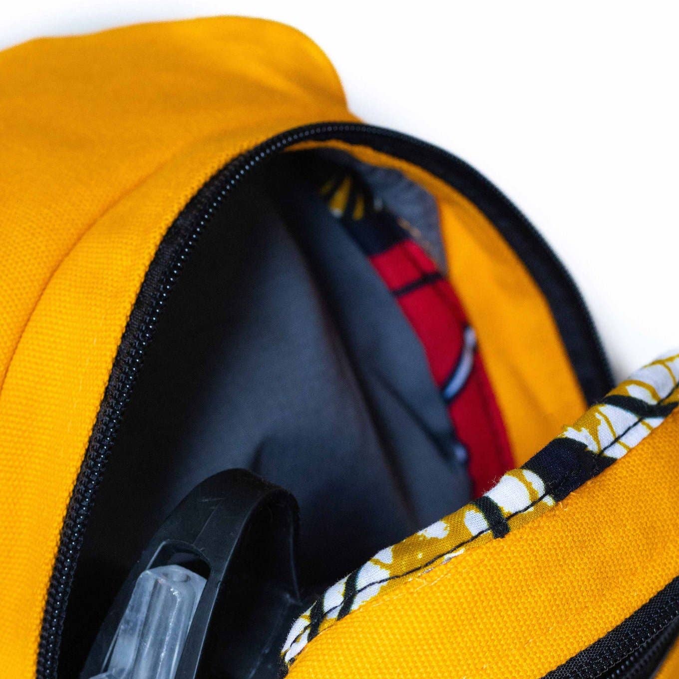 Ecodunia - Wholesale Crossbody Bag - Unisex - Large Canvas Crossbody Sling Bags |  Umoja26