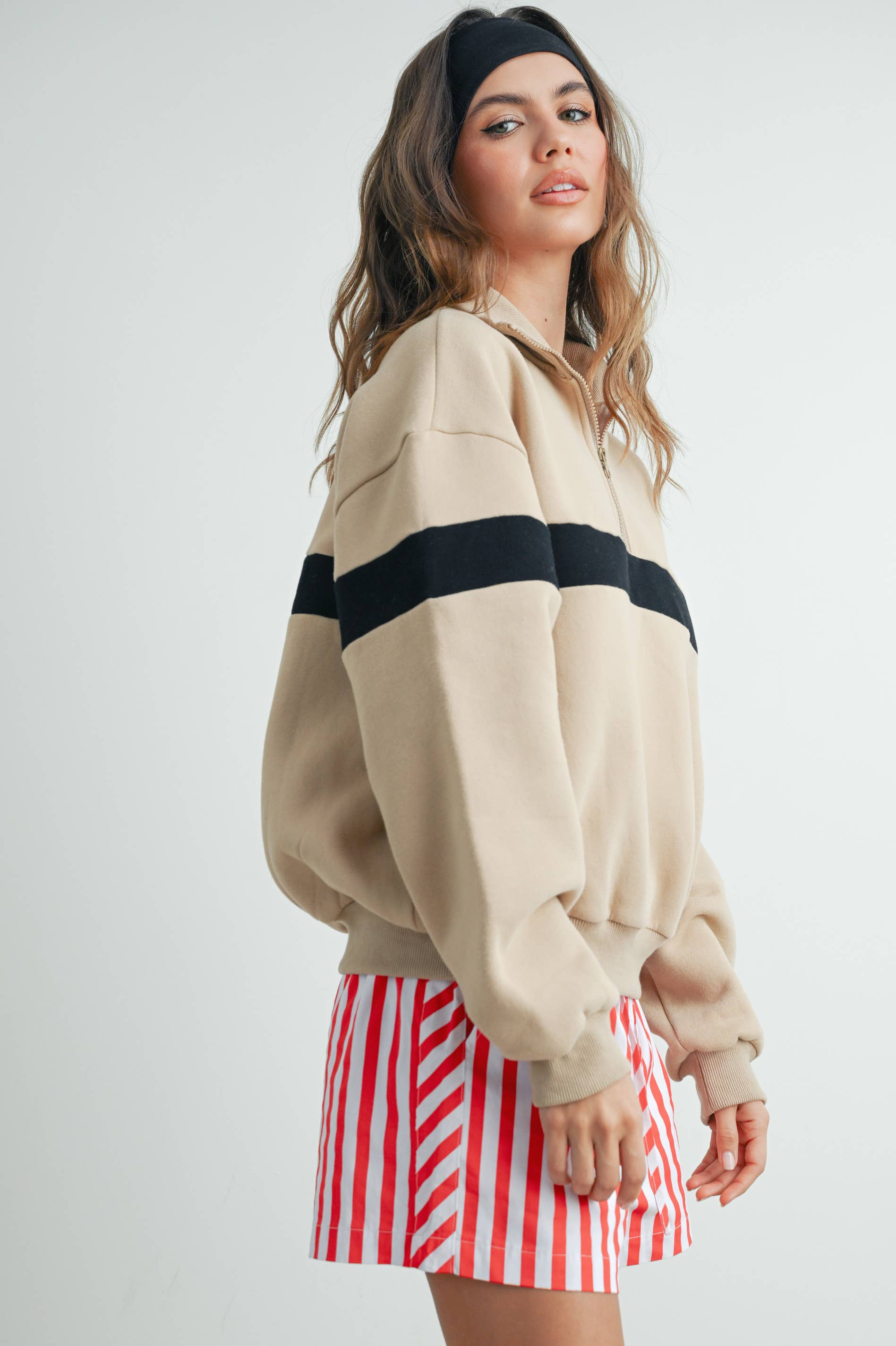 BUTTERMELON - Wholesale Sweatshirt - Women's - Two-Toned Half Zip Collar Sweatshirt - BMT753574