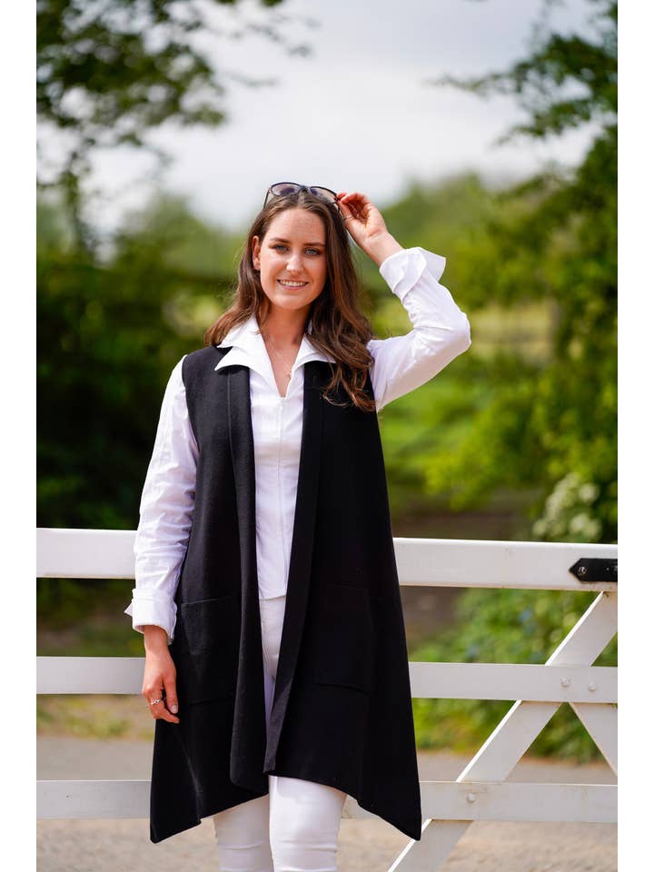 Ella and Cherry – wholesale Cardigan – Women’s – Skylar Sleeveless Cardigan