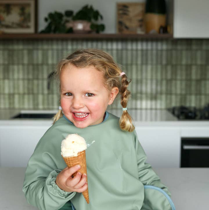 Tilda & Moo - Wholesale Bib - Baby - Pistachio Cream | Smock Bib0