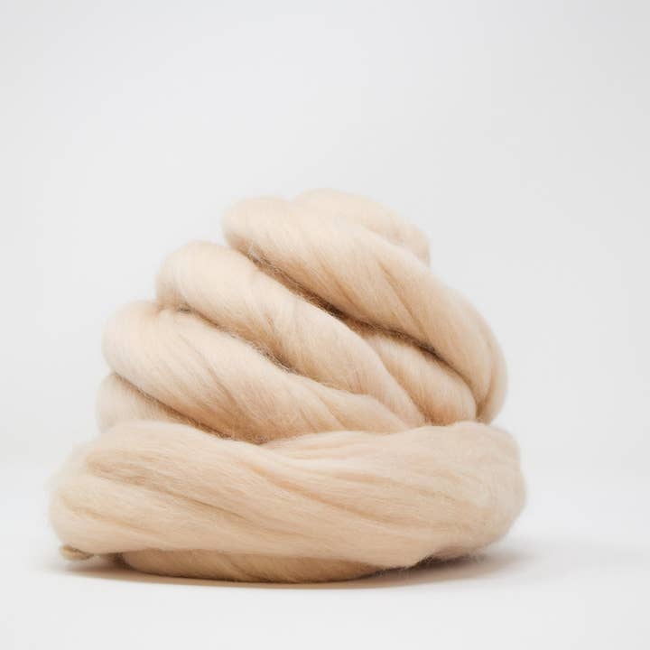 Ganxxet, Inc. - Wholesale Yarn - MERINO WOOL ROVING - COCONUT